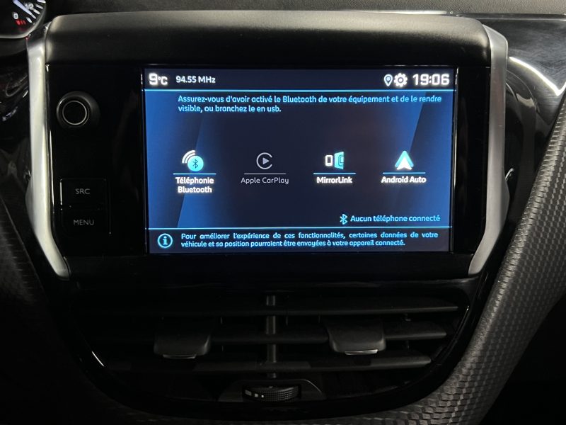 PEUGEOT 208 PHASE 2 SIGNATURE 1.2 82 APPLE CARPLAY & ANDROID CAMERA RECUL CRIT AIR 1 - GARANTIE 1 AN