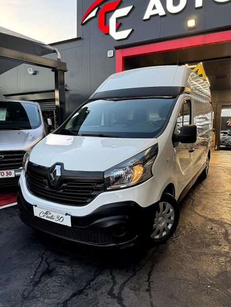 RENAULT TRAFIC 2018