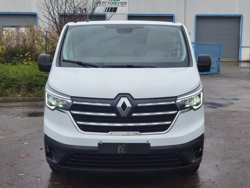 RENAULT TRAFIC III Fourgon L2H1 2.0 BluedCi 130cv Grand Confort BVM6