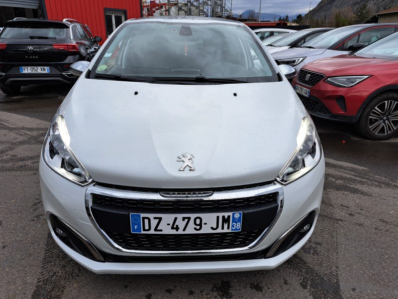 PEUGEOT 208 2016