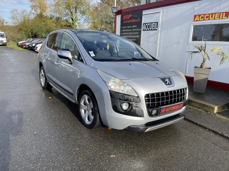 PEUGEOT 3008 2012