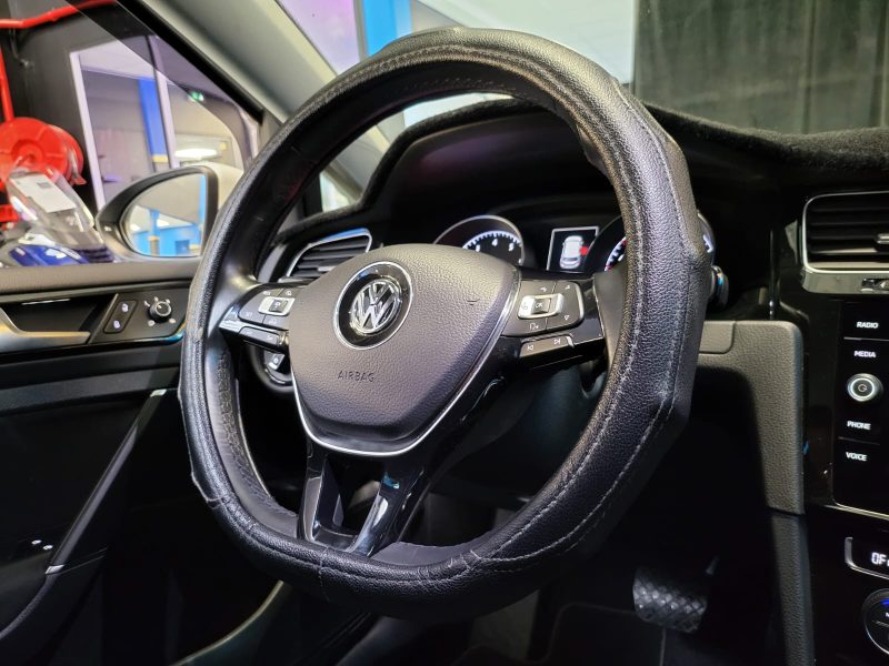 VOLKSWAGEN GOLF VII 1.4 TSI 125cv CARAT / CAMERA DE RECUL+CARPLAY+ENTRETIEN COMPLET VOLKSWAGEN+REGUL