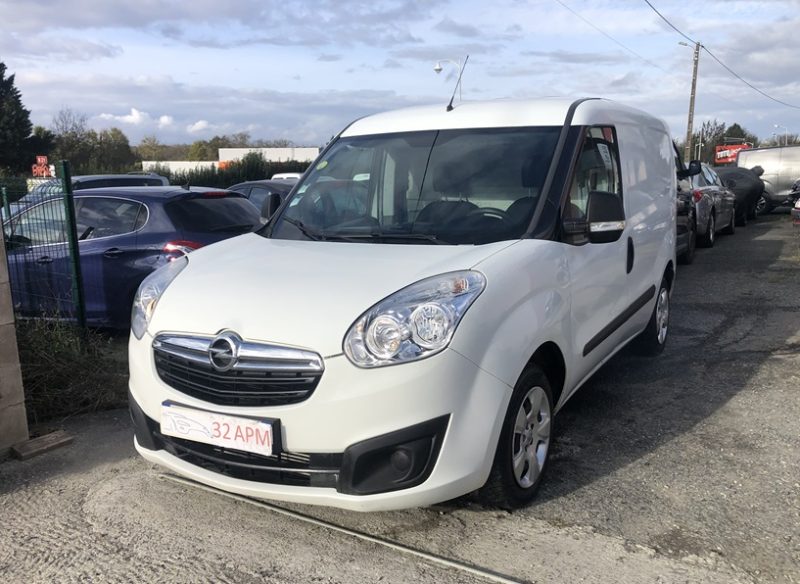 Opel combo cargo ii 90 cv garantie nationale 12 mois