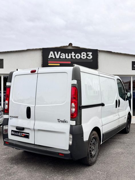 RENAULT TRAFIC 2012 L1H1 2.0 DCI 115CV