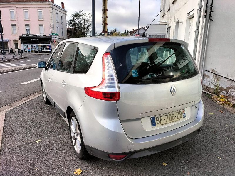 RENAULT MEGANE SCENIC 2010