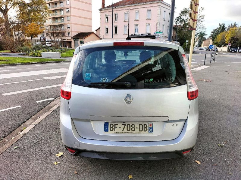 RENAULT MEGANE SCENIC 2010