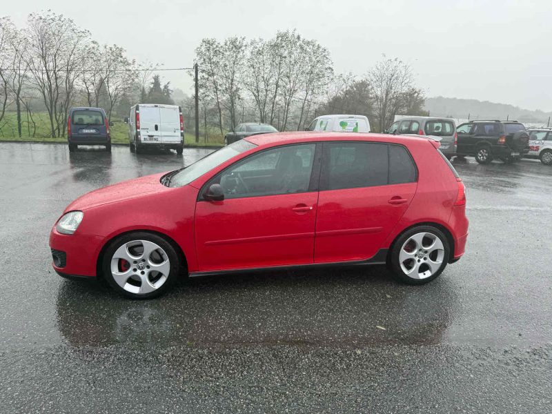 VW GOLF V 2005