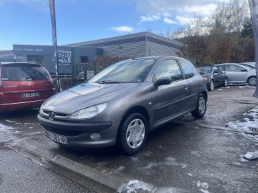 PEUGEOT 206 1.4i 75CV