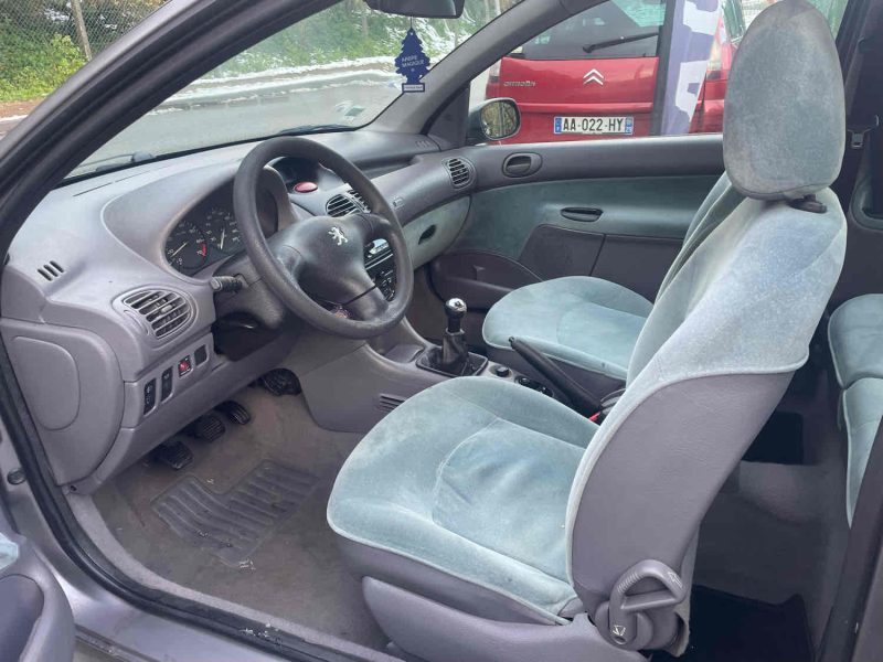 PEUGEOT 206 1.4i 75CV