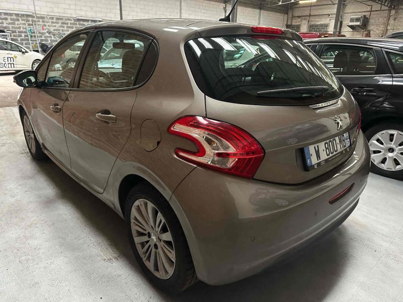 Peugeot 208 1.6 HDi 92CV Active