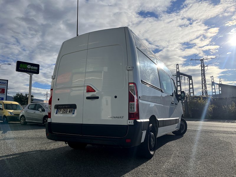 RENAULT MASTER 2020