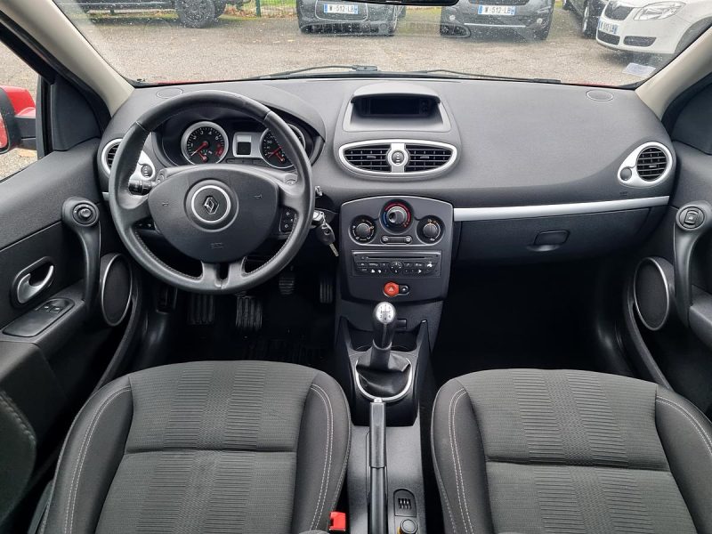 RENAULT CLIO III 1.2 16V 75 CV DYNAMIQUE