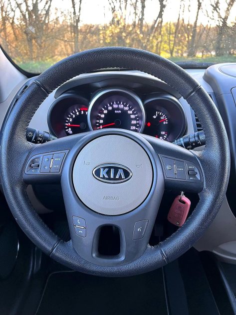 KIA SOUL 2012