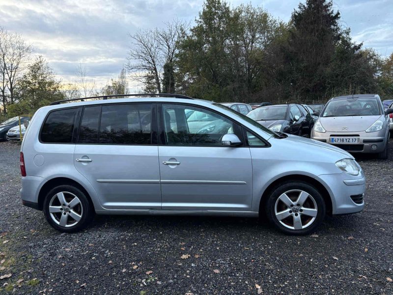 VOLKSWAGEN TOURAN 2008