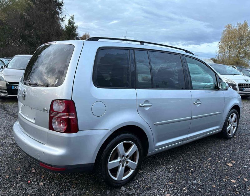 VOLKSWAGEN TOURAN 2008