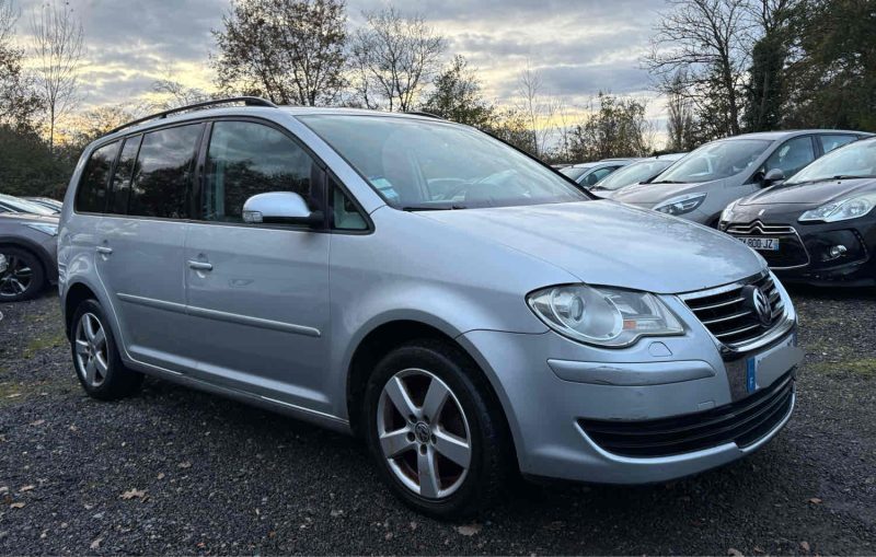 VOLKSWAGEN TOURAN 2008