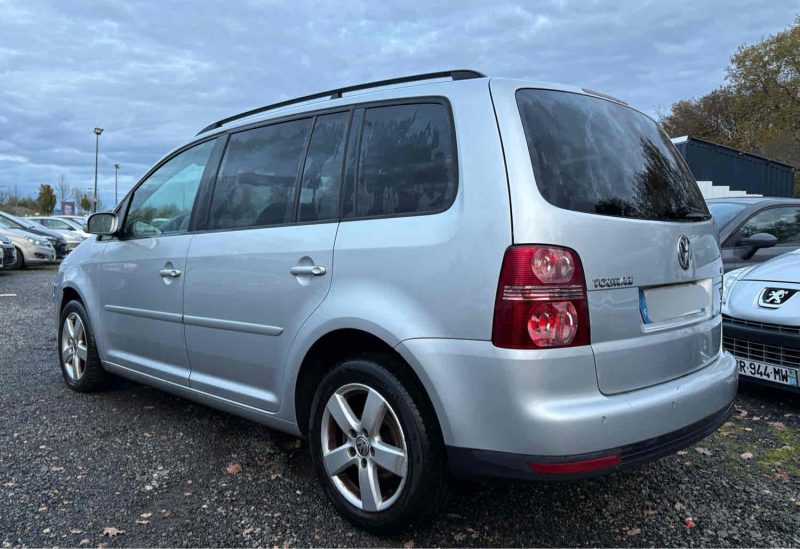 VOLKSWAGEN TOURAN 2008