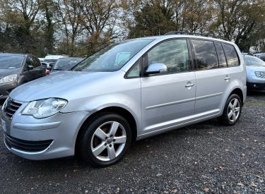 VOLKSWAGEN TOURAN 2008