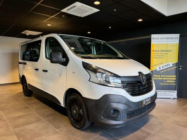 RENAULT TRAFIC 2015