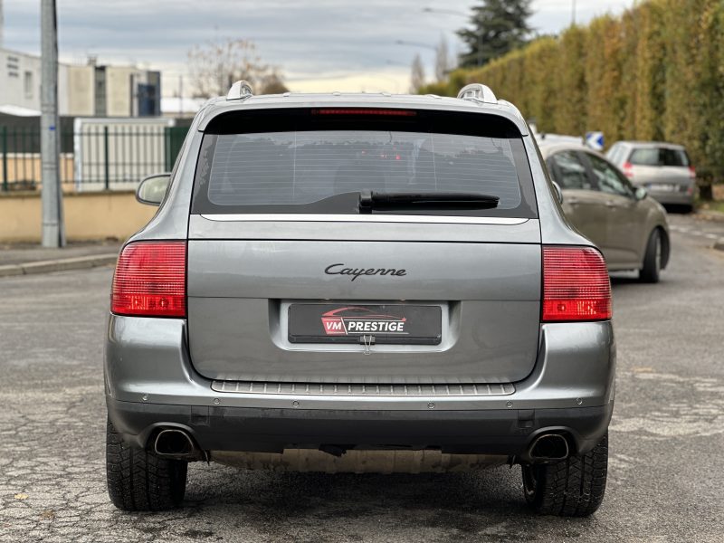 PORSCHE CAYENNE 2004