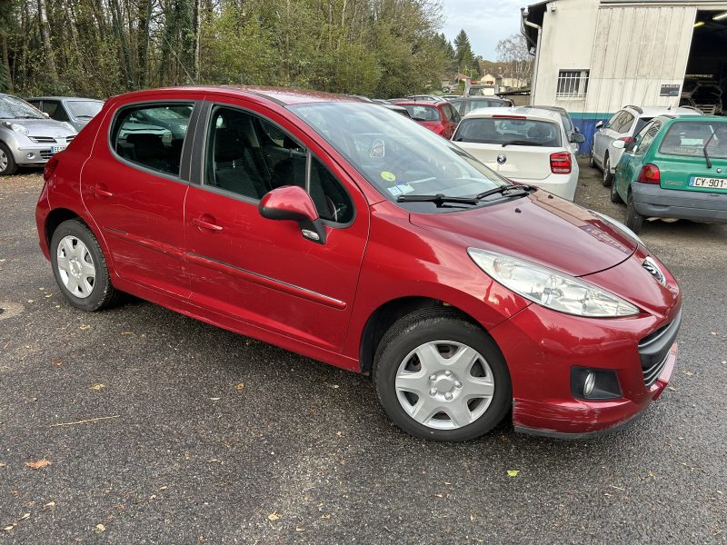 PEUGEOT 207 2011