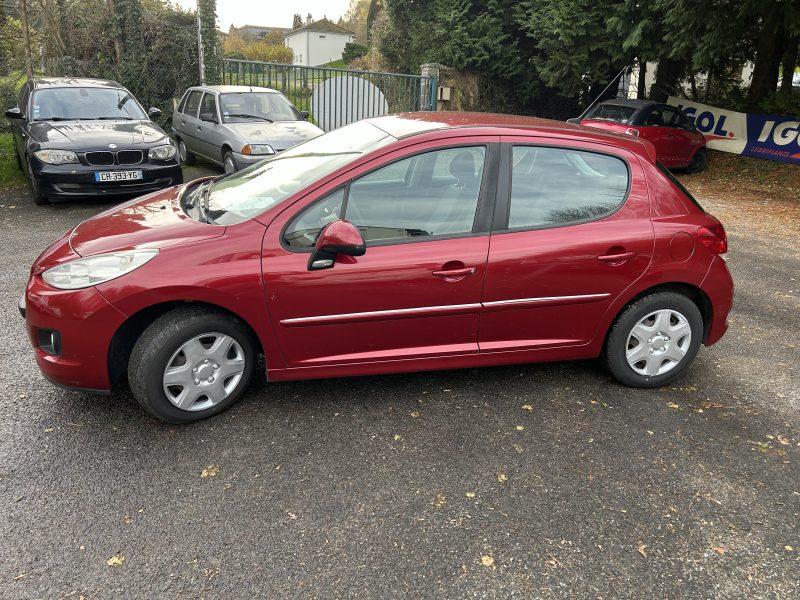 PEUGEOT 207 2011