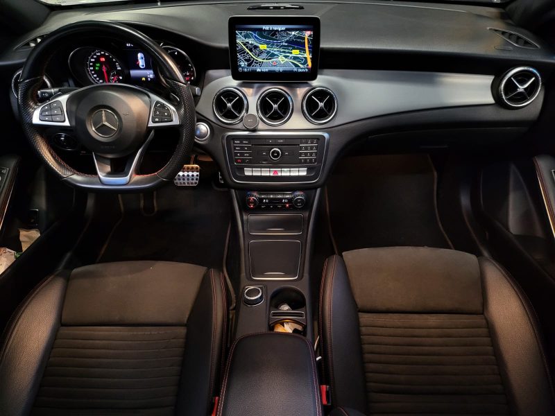 MERCEDES CLASSE CLA 200 CDi 7G-DCT FASCINATION PACK AMG / TOIT OUVRANT + CARPLAY + SIEGE ELECTRIQUE 