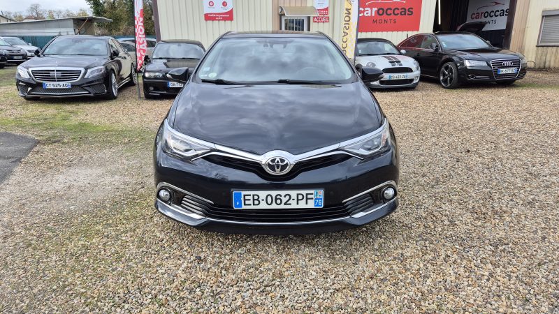 TOYOTA AURIS 2016