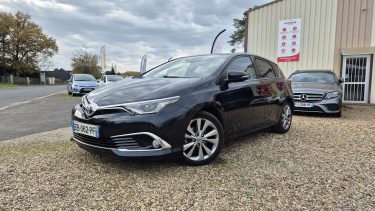 TOYOTA AURIS 2016