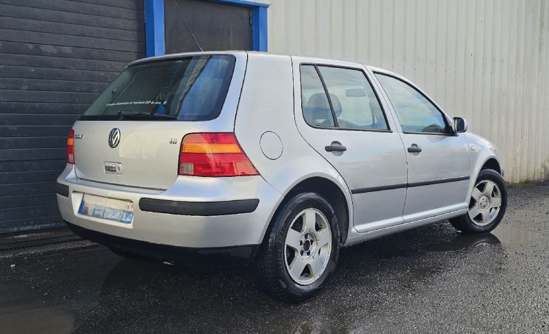 VOLKSWAGEN GOLF IV 2002