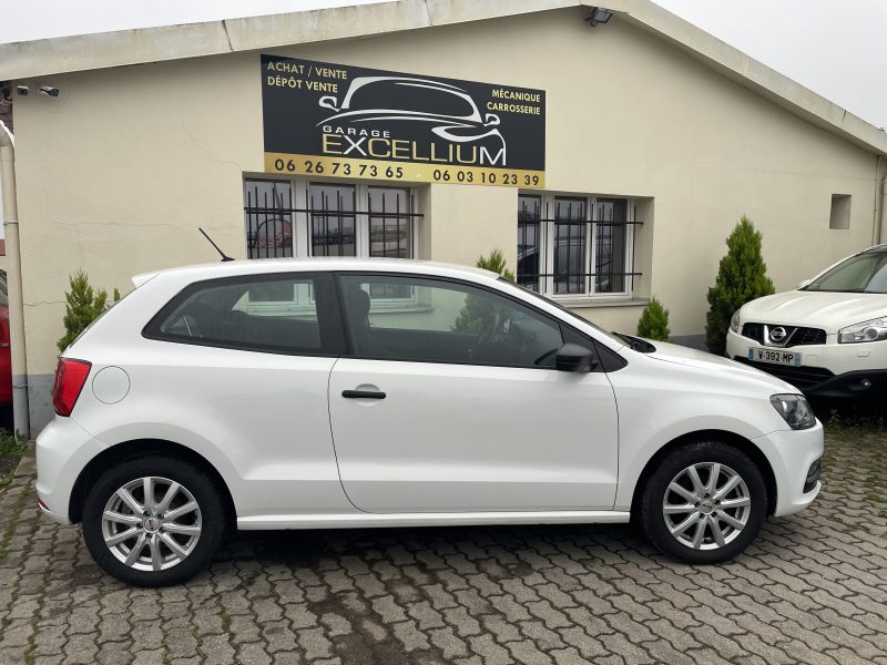 VOLKSWAGEN POLO BLANC 2014