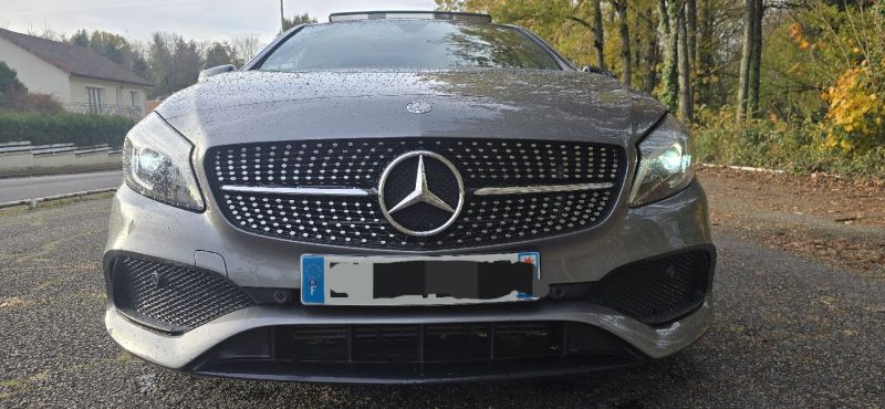 MERCEDES CLASSE A 180 7G-DCT AMG Line / TOIT OUVRANT / CAMERA  