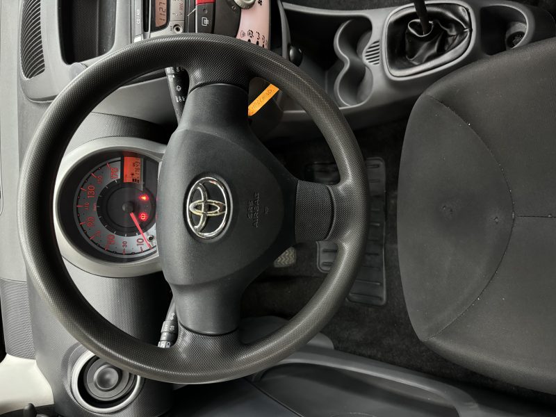 TOYOTA AYGO 2009