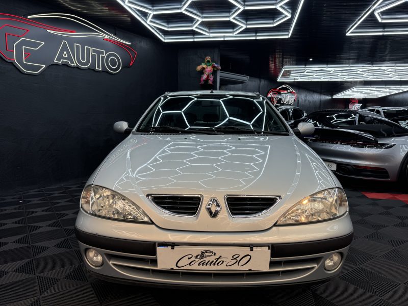 RENAULT MEGANE 1999