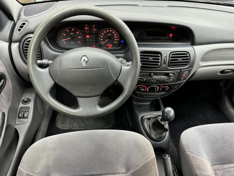 RENAULT MEGANE 1999