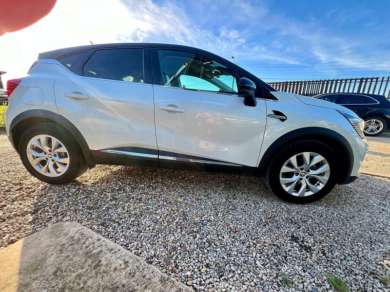 RENAULT CAPTUR 1.3 TCe Mild Hybrid 140 EDC-21 Intens 12/2021