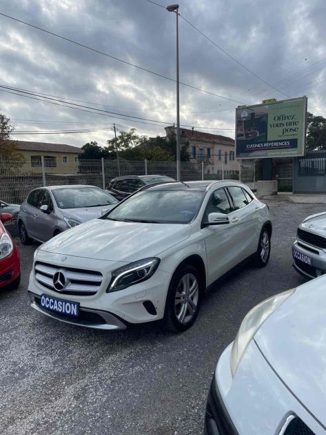 MERCEDES BENZ  2.0 GLA 250 211Cv