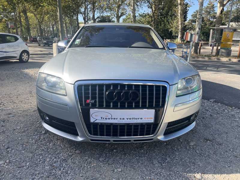 AUDI S8 2007