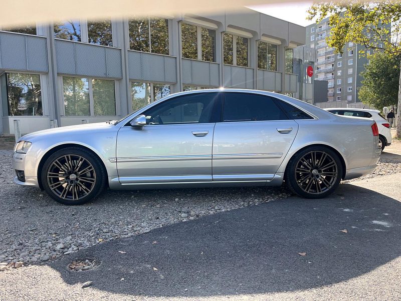 AUDI S8 2007