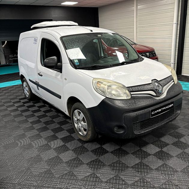 RENAULT KANGOO EXPRESS 75 CV FRIGO ROUTE ET SECTEUR 220 V GARANTIE 12 MOIS