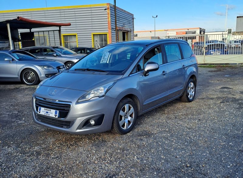 PEUGEOT 5008 2016