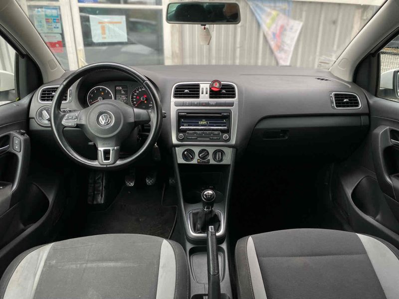 VOLKSWAGEN POLO 2013