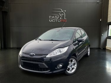 FORD FIESTA V TITANIUM 96 CV