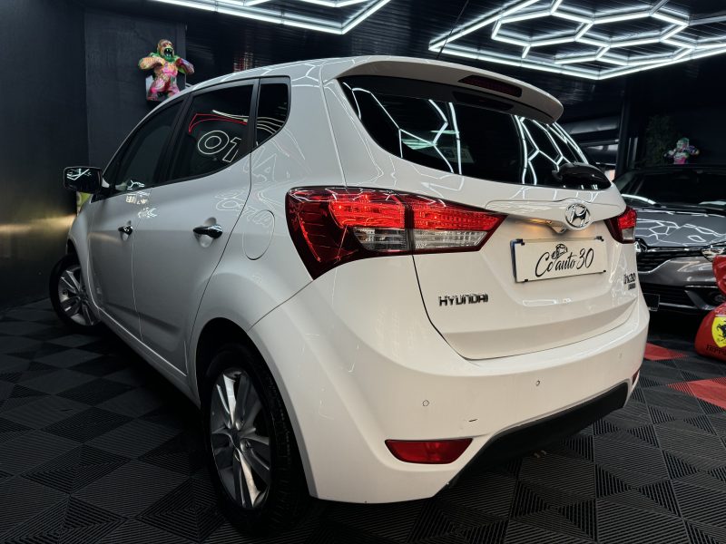 HYUNDAI IX20 2013