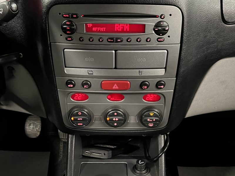 ALFA ROMEO 147 PHASE 2 1.6 TWIN SPARK 120 Cv ORIGINE FRANCE / REGULATEUR BLUETOOTH - GARANTIE 1 AN