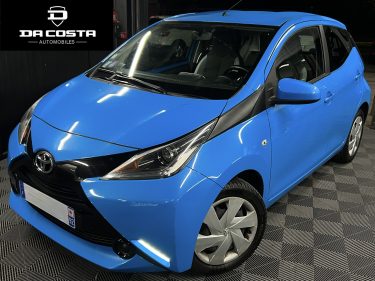 TOYOTA AYGO II 1.0 VVTi 69 Cv 1ERE MAIN ECRAN TACTILE CAMERA RECUL REGULATEUR 5 Pts - GARANTIE 1 AN