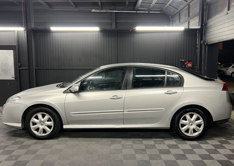 RENAULT LAGUNA 3 III 2.0 DCI 130 Cv ATTELAGE BLUETOOTH REGULATEUR LIMITEUR - GARANTIE 1 AN