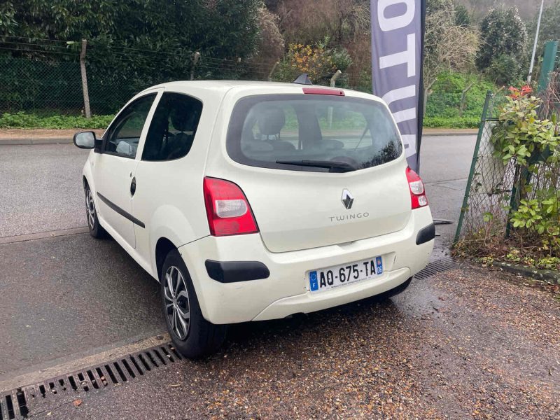 RENAULT TWINGO 1.2i 16V 75CV