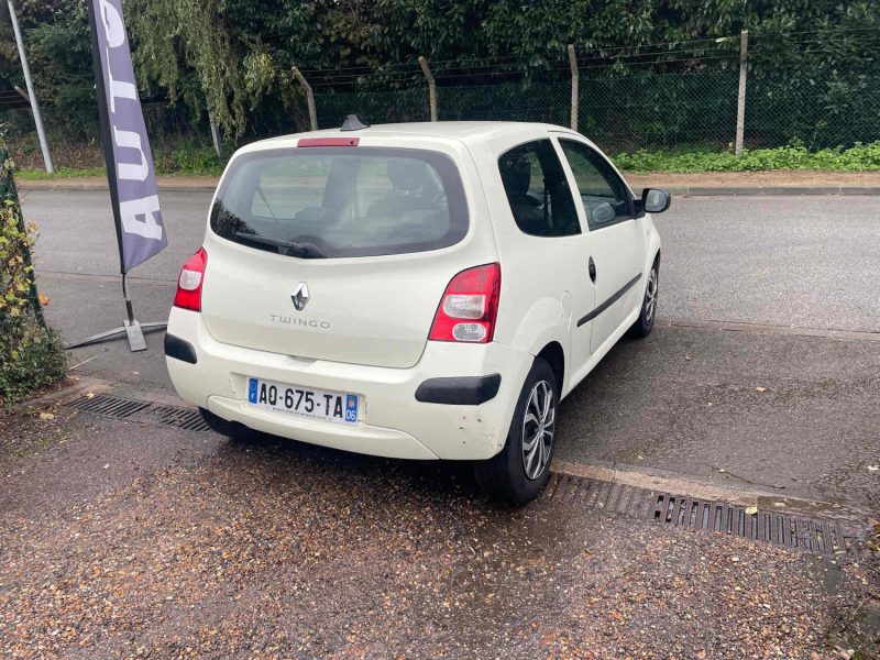 RENAULT TWINGO 1.2i 16V 75CV