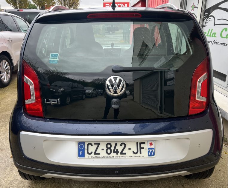 VOLKSWAGEN UP! 2013